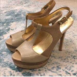 🐝🐝 $5 for $30 Jessica Simpson heels